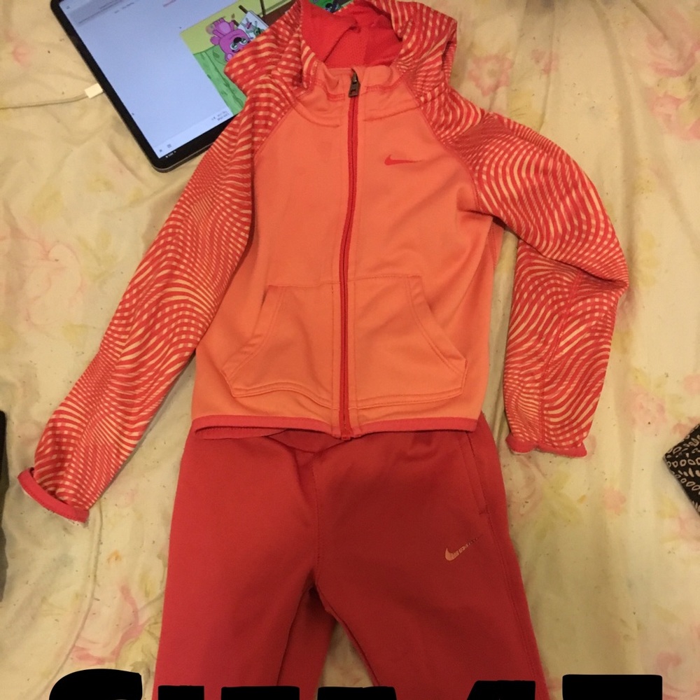 Nike outfit 4T